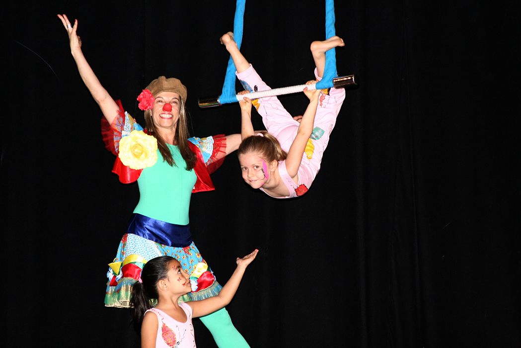 aula_circo_crianca_trapezio_05